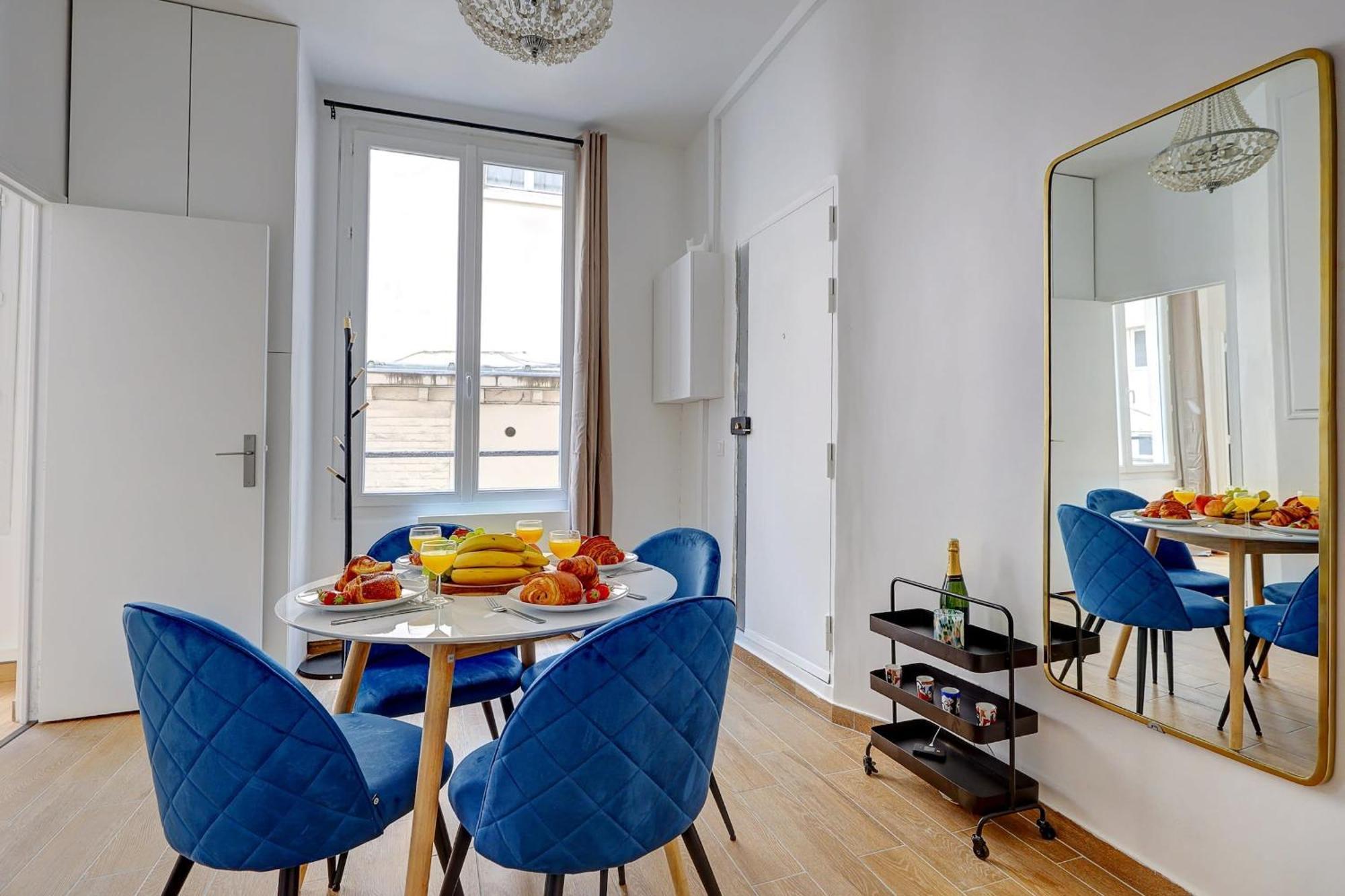 Le Marais & Montorgueil - 2br - Cityapartmentstay Appartement Parijs